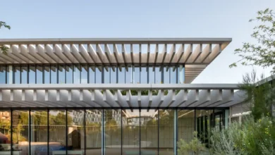 Louise Michel cephe tasarımı