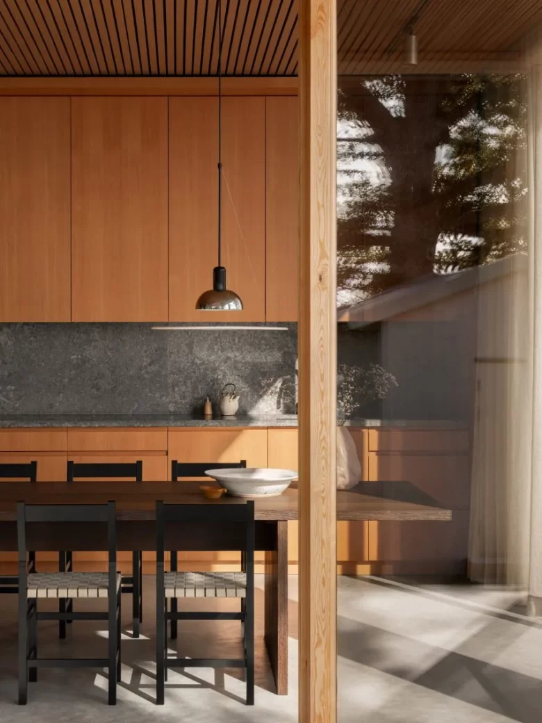 ahşap mutfak dolapları