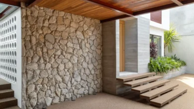 taş duvarlı villa girişi cephe tasarımı